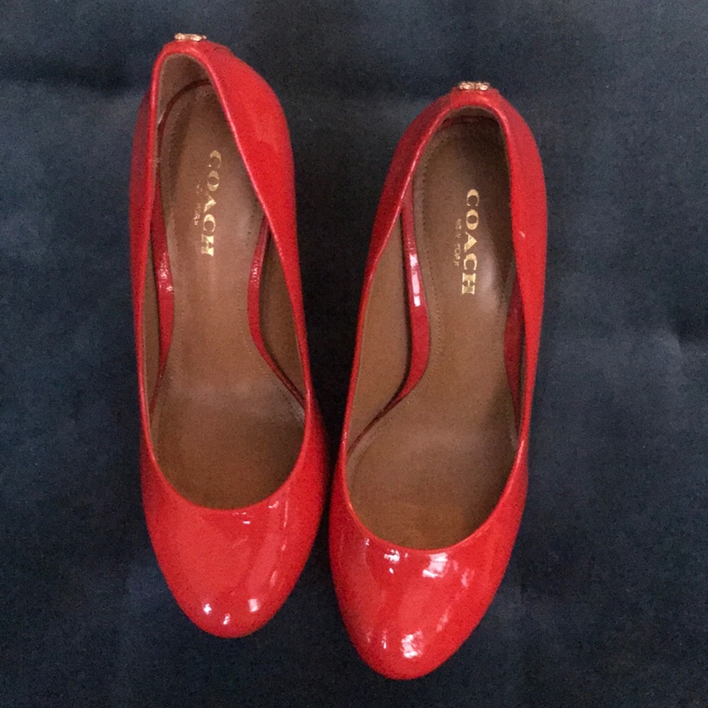 SHELLEY Coach Carnelian Patent Leather Heels sz 5 - Picture 4 of 8